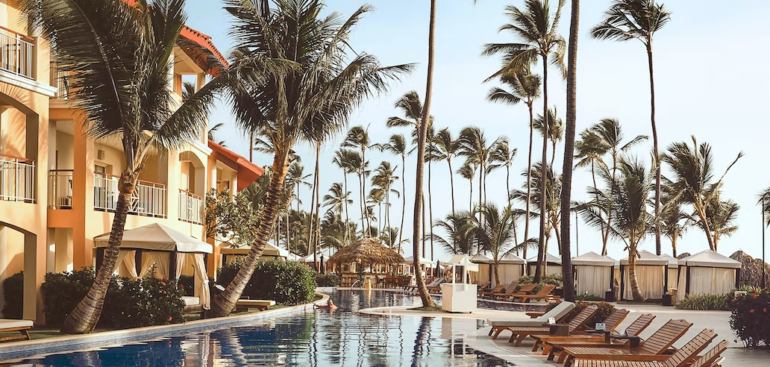 independent hospitality contractor